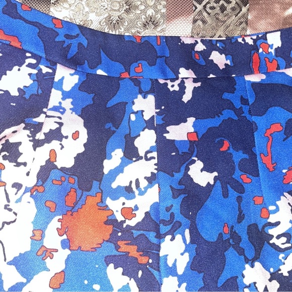 Women Floral Two Piece Blazer Set - Picture 2 of 8